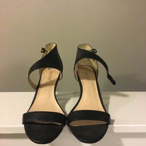 Nine West Black heels w straps